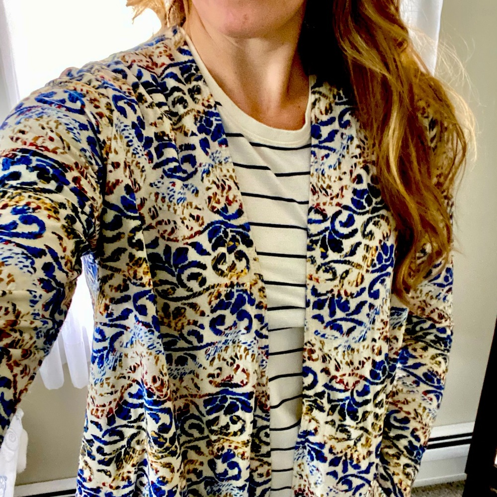 LulaRoe Sarah Duster Cardigan size M